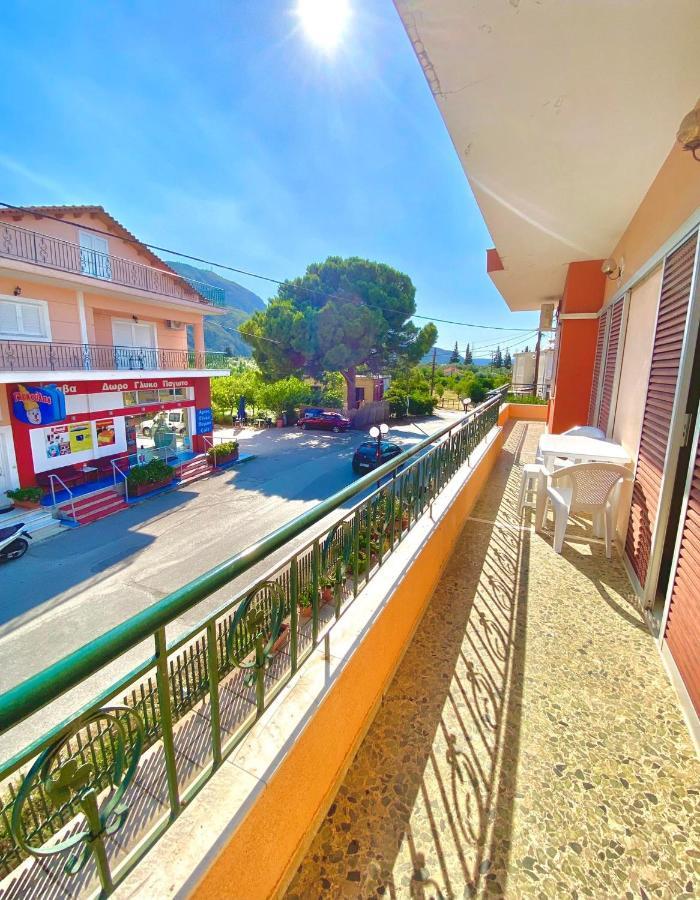 Dimitris Apartment Diakopto Exterior foto